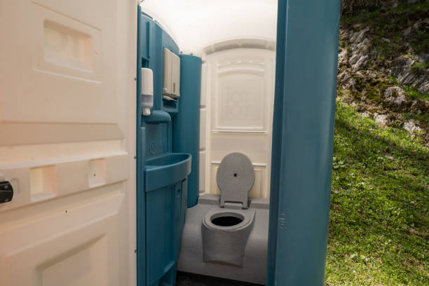 Best Portable bathroom rental  in Erie, CO
